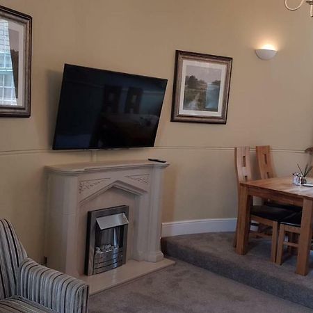 Carnegie Library: Austen Apartment 2 Bedroom Mexborough ภายนอก รูปภาพ